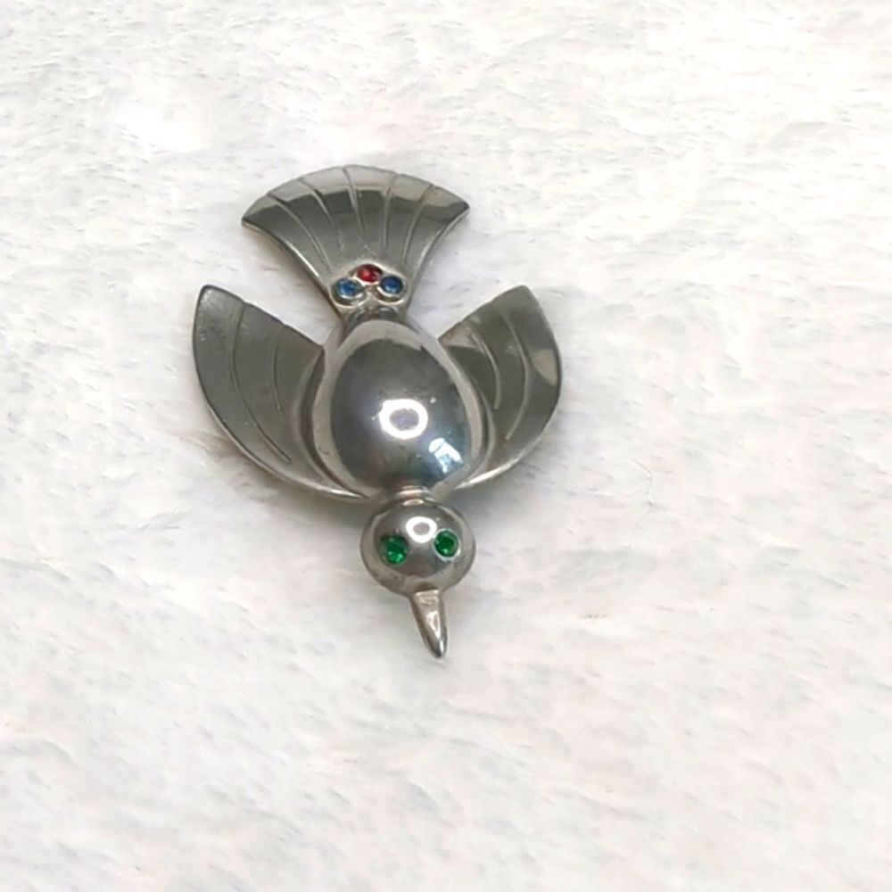 Vintage Rare Coro Swallow Bird Brooche w/ Rhinestone Accents - Picture 3 of 13
